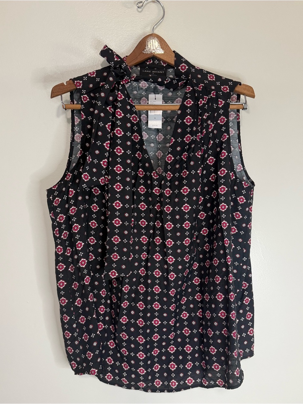 Lane Bryant NWT Black Floral Tie-Neck Sleeveless Blouse size 16